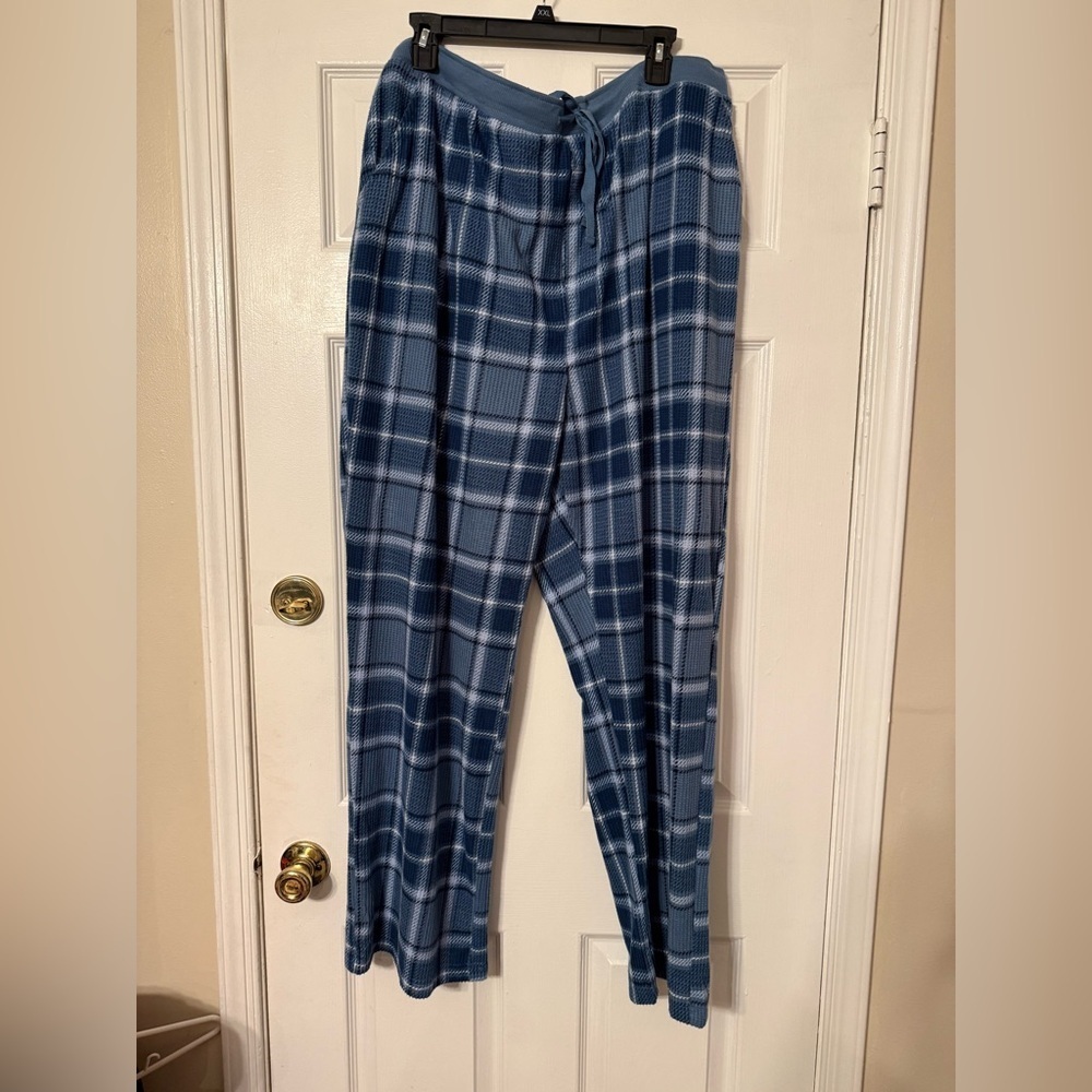 Sonoma  Navy and White Plaid Men's Pajama Pants
